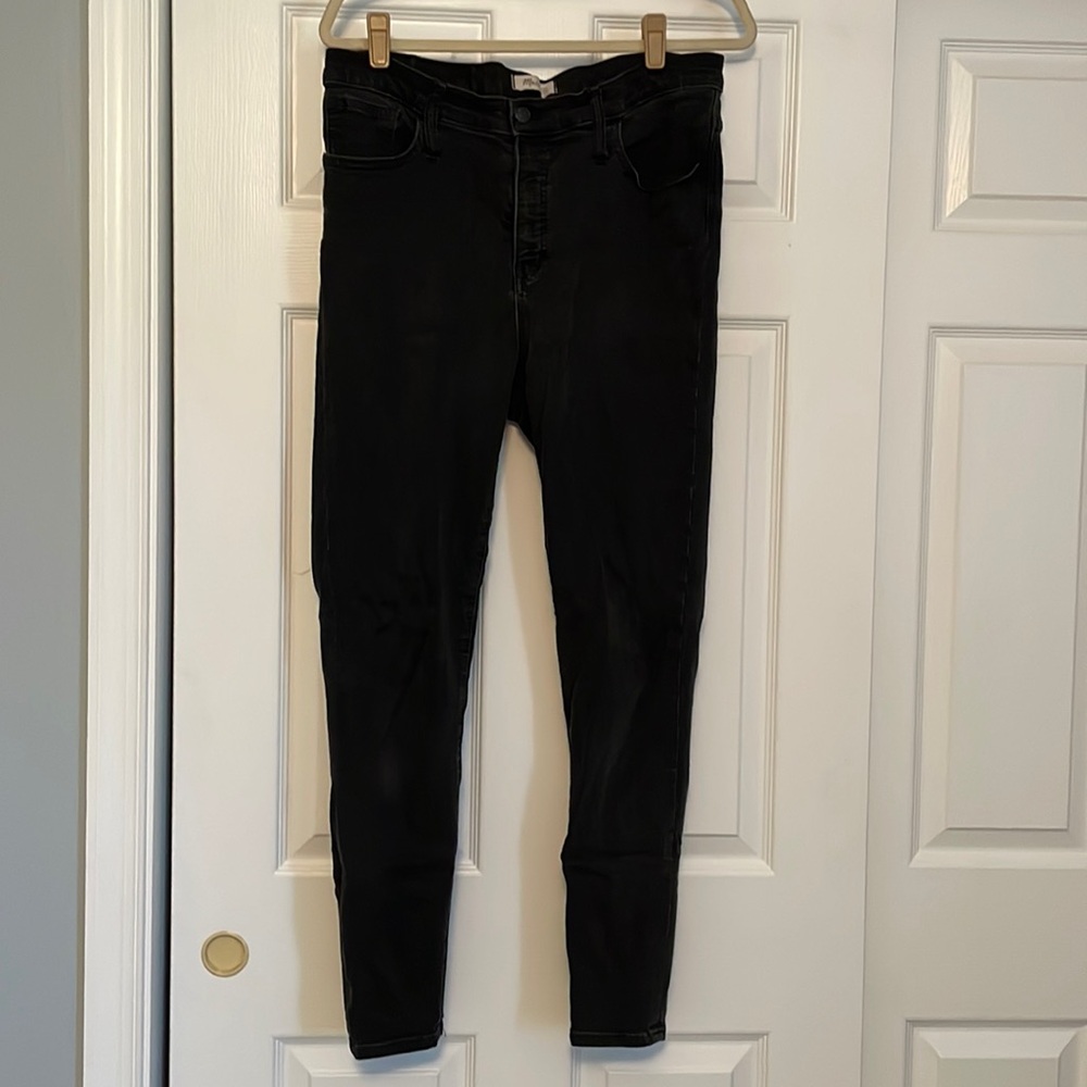 Size 32 tall black Madewell skinny jeans